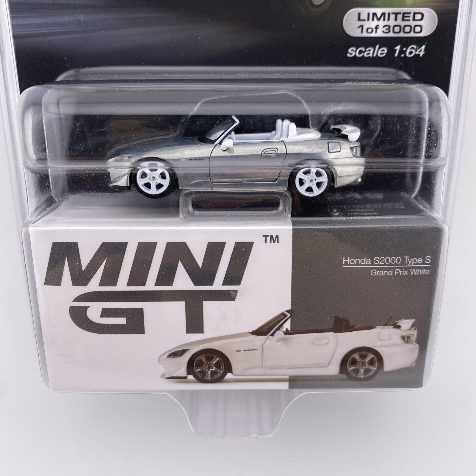 Chase   Honda S2000 (AP2) Type S   Mini GT MGT 003491