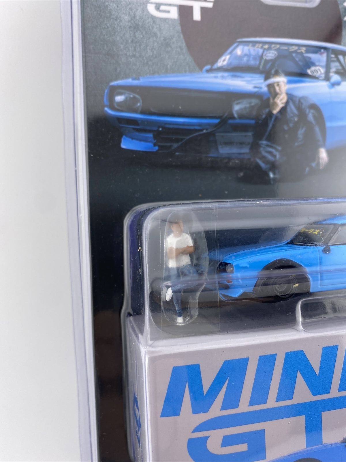 Nissan Skyline Kenmeri Liberty Walk   Light Blue   MGT 00653   With Kato Figure2