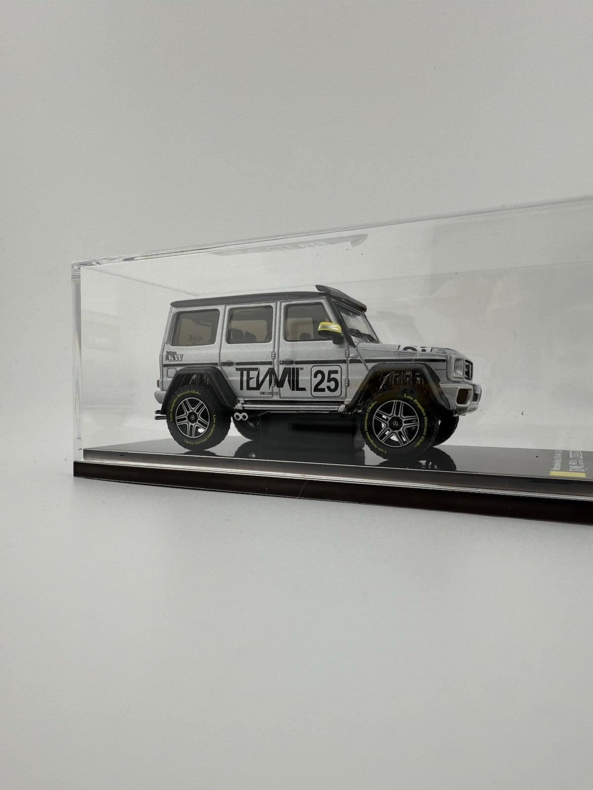 TENMIL   Los Angeles Diecast Club   RUF Yellowbird & G Wagon and Merchandise15