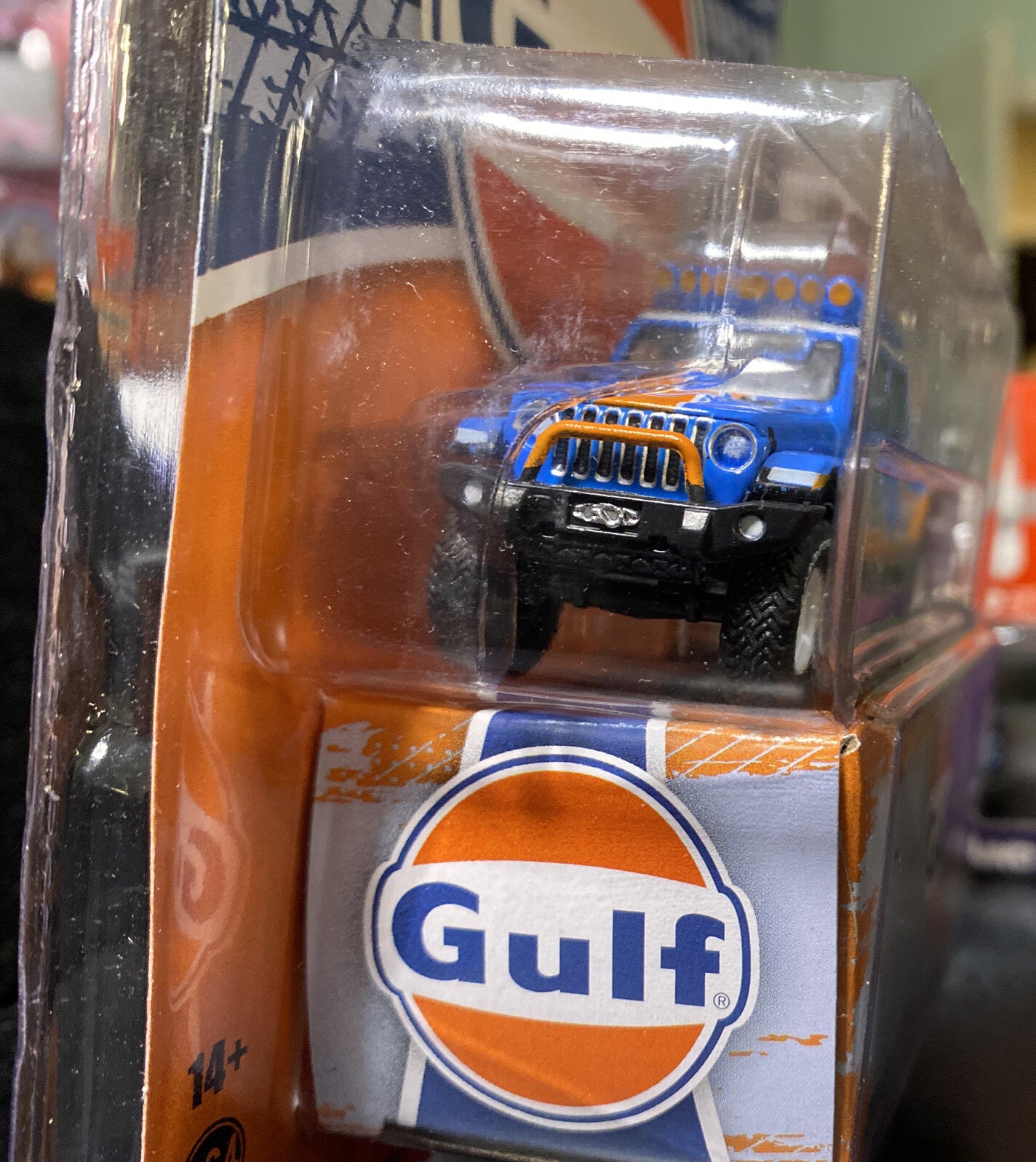 Greenlight 2021  Jeep Gladiator GULF  1:64 Mijo Exclusive with Figure4