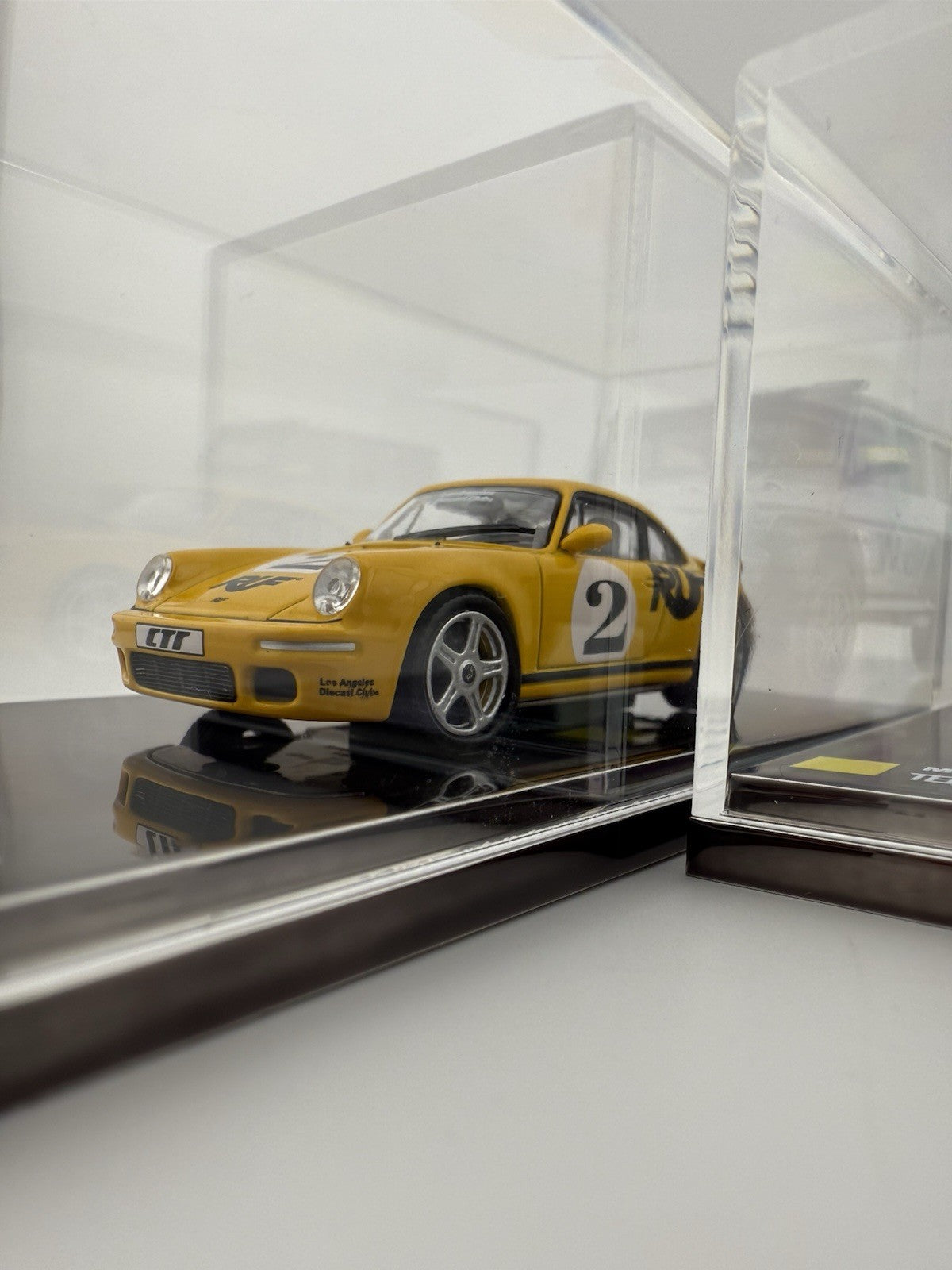 TENMIL   Los Angeles Diecast Club   RUF Yellowbird & G Wagon and Merchandise17