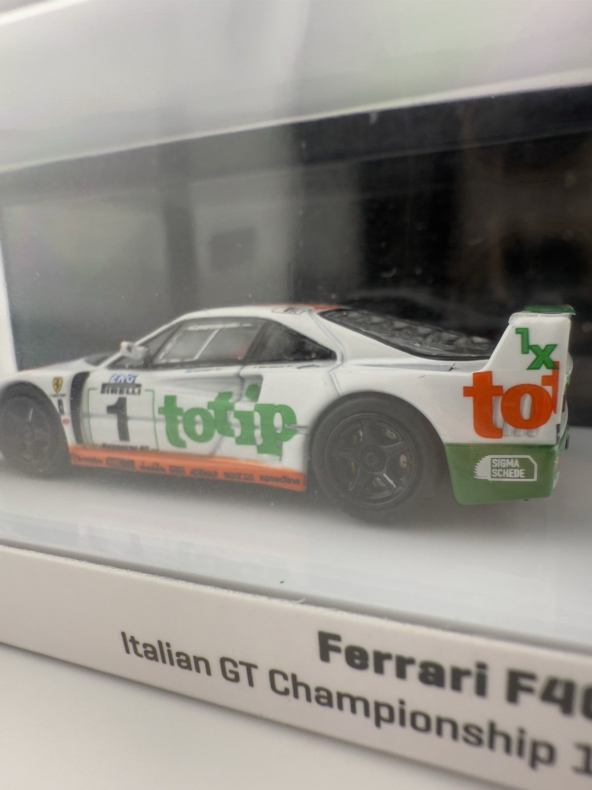 Tarmac Works Ferrari F40 GT Italian Championship 1994 White T64 076 94IGT014