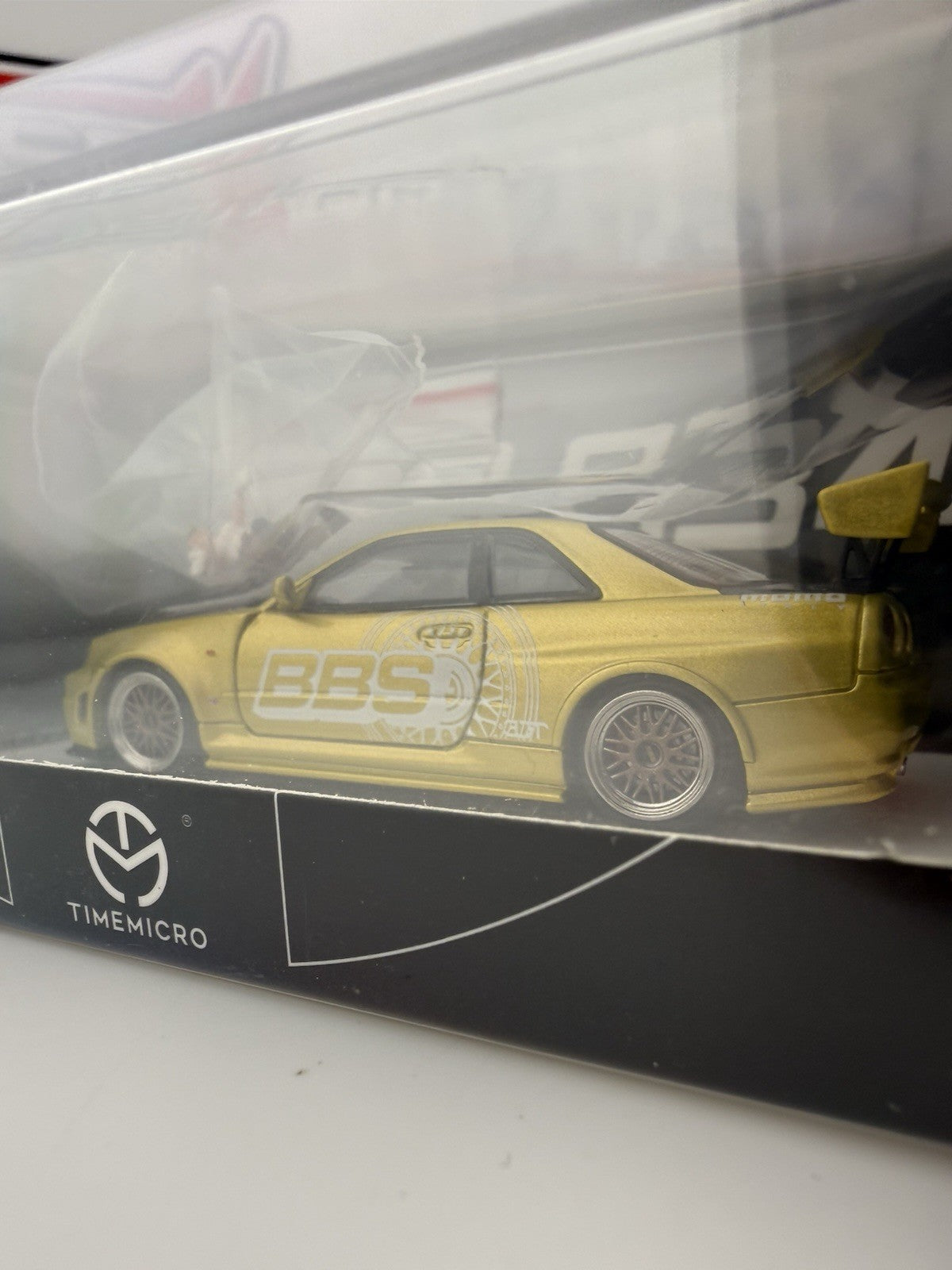 Nissan GTR34 Dark Gold BBS with Figure   Time Micro 1:64 TM643425 14