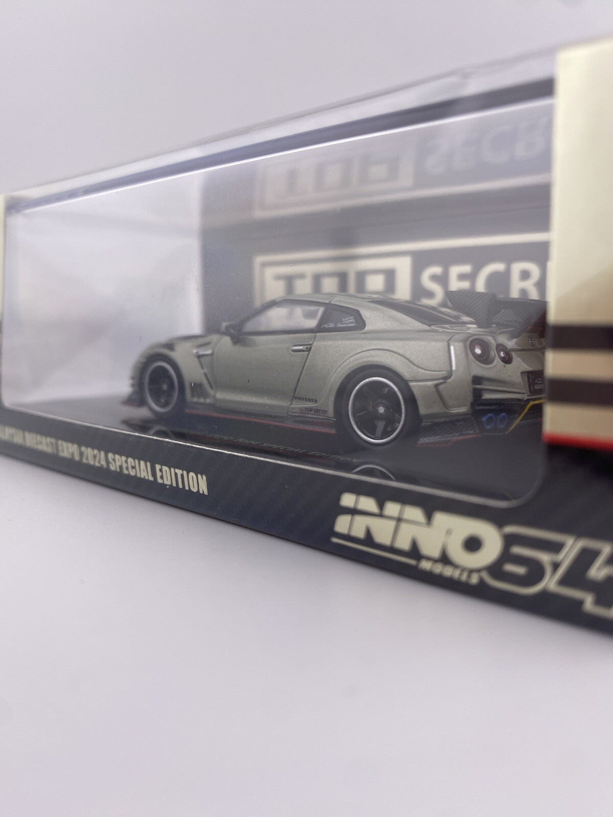Nissan GT R (R35) Top Secret Silver   INNO64 IN64 R35TS MDX243