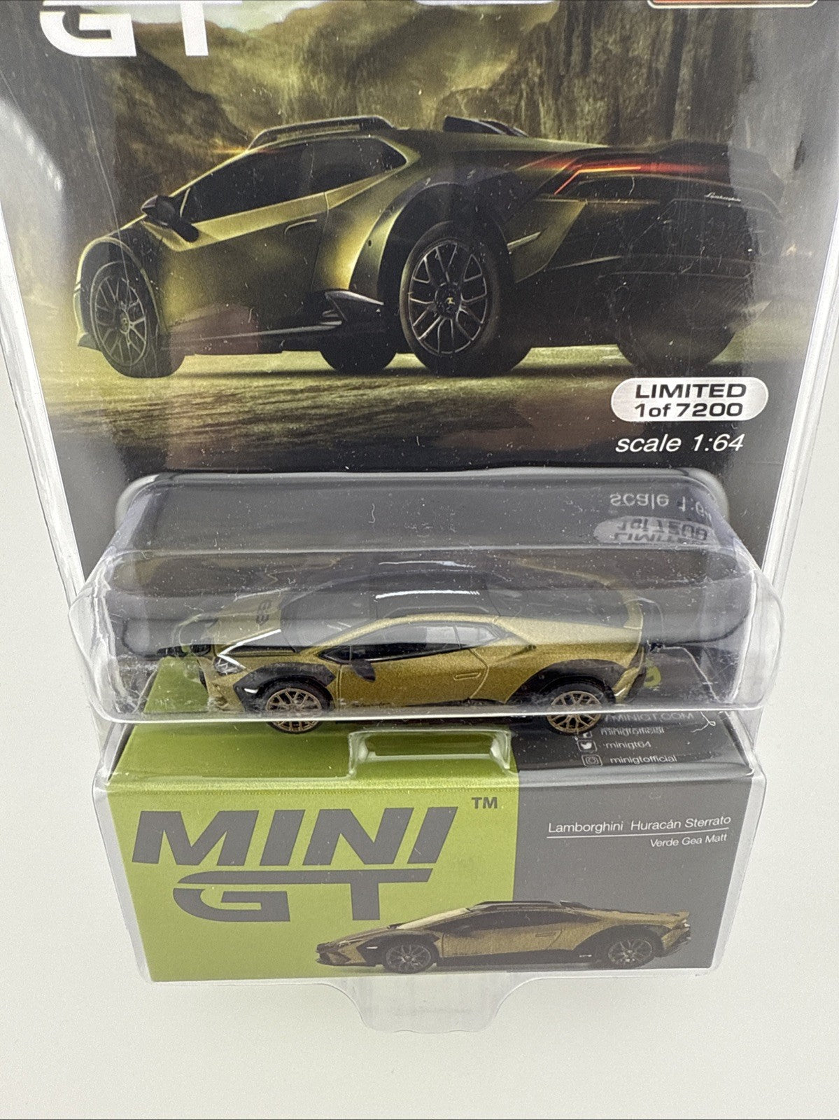 Chase   Lamborghini Huracan Sterrato Verde Gea Matte   Mini GT MGT 007792