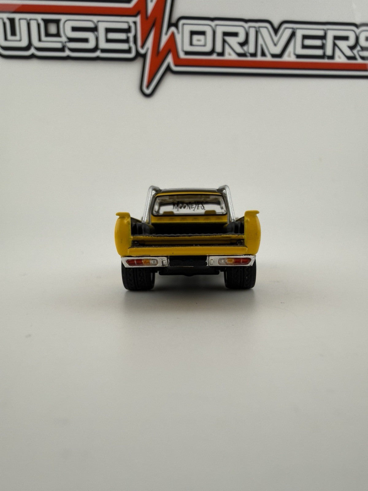 Pandem Datsun 620 pickup Mooneyes Yellow Poprace PR64-0250 Open Box9
