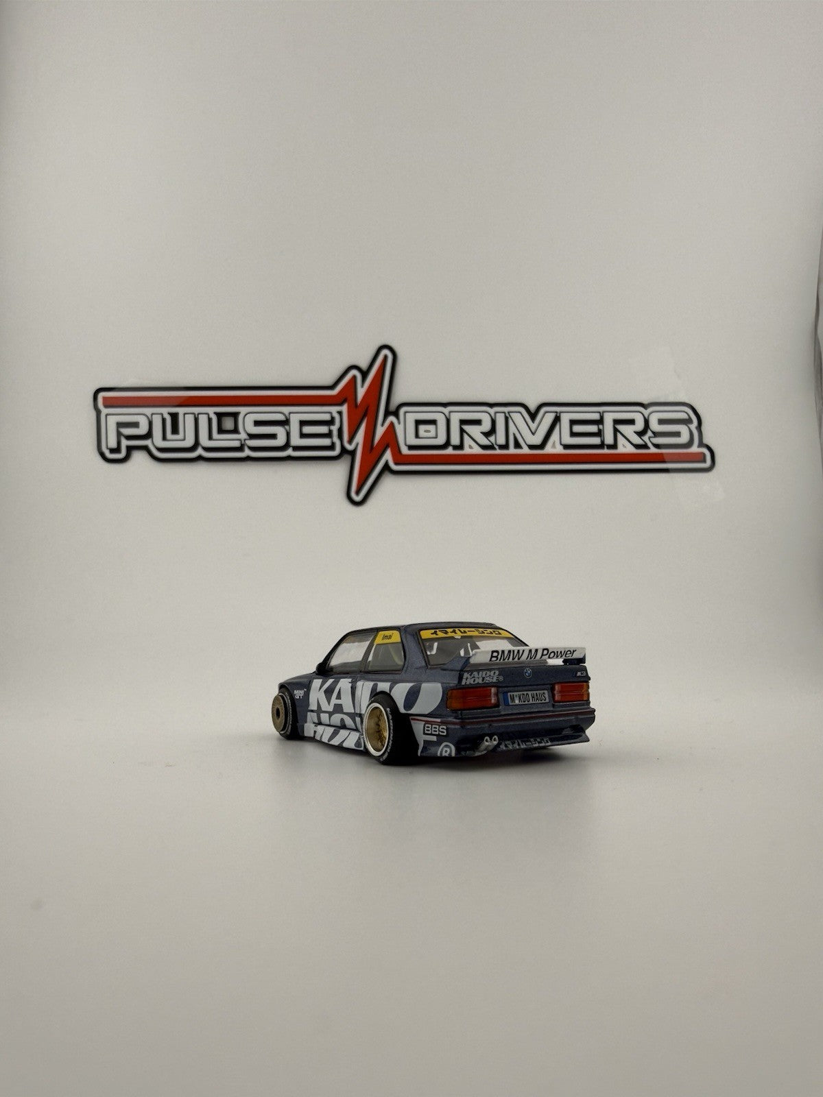 BMW M3 (E30) Kaido House Purple   Kaido House KHMG 154   Open Box2