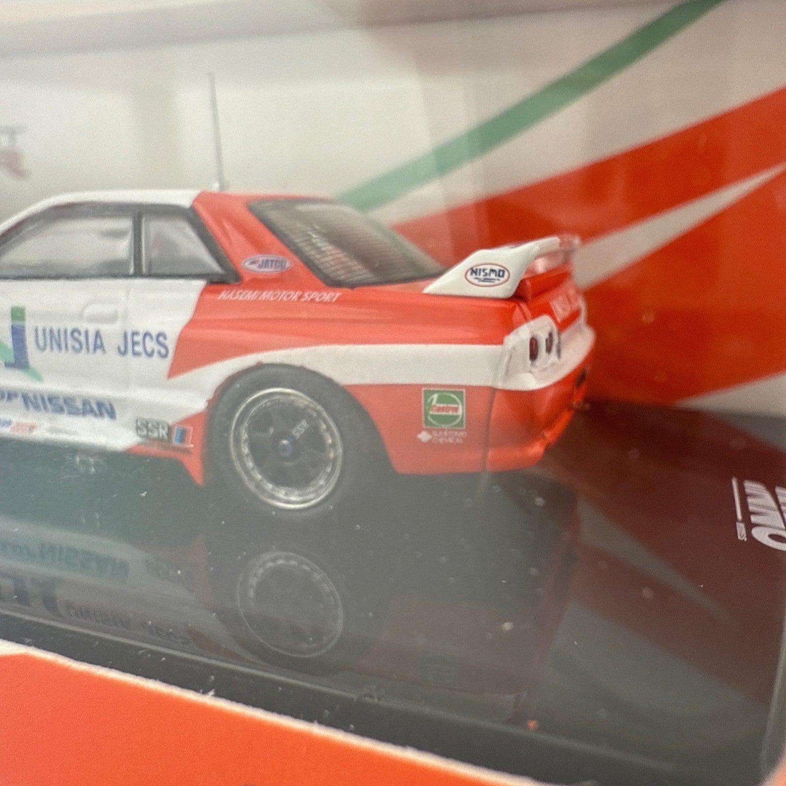 Nissan Skyline GT R (R32) Red / White   INNO64 IN64 R32 UNIJ  1 UNISIA JECS JTC4