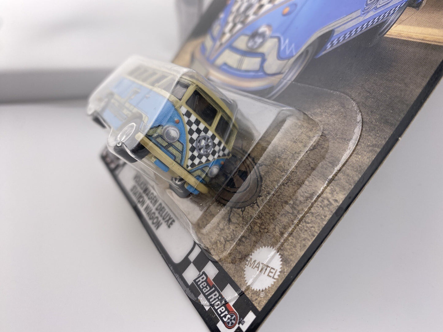 Volkswagen Deluxe Station Wagon   Hot Wheels   Boulevard 44 in Protector4